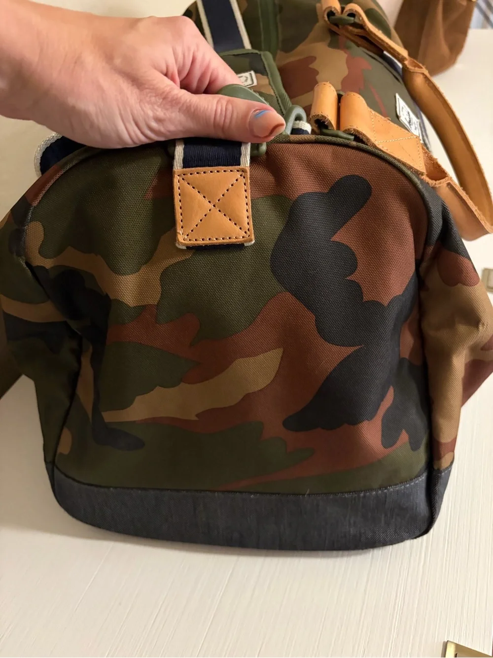 ✈️Unisex Herschel Supply Co. Camouflage Travel Duffel Carry On Weekend bag ✈️
